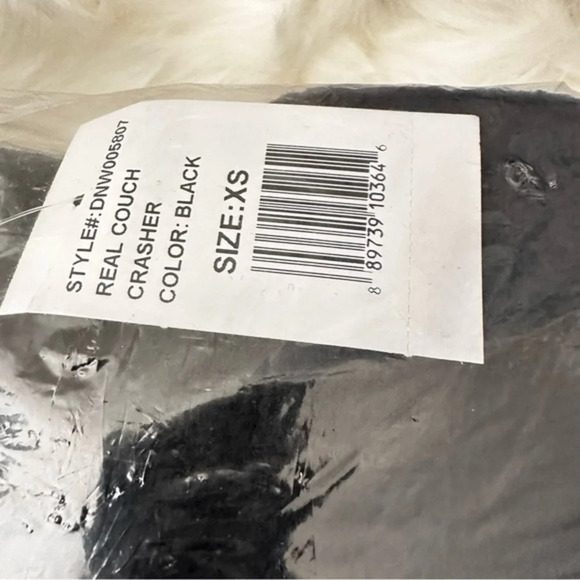 New Sweater Real Couch Crasher Preppy Slimming Skull Metal Black Size XS - Picture 5 of 6